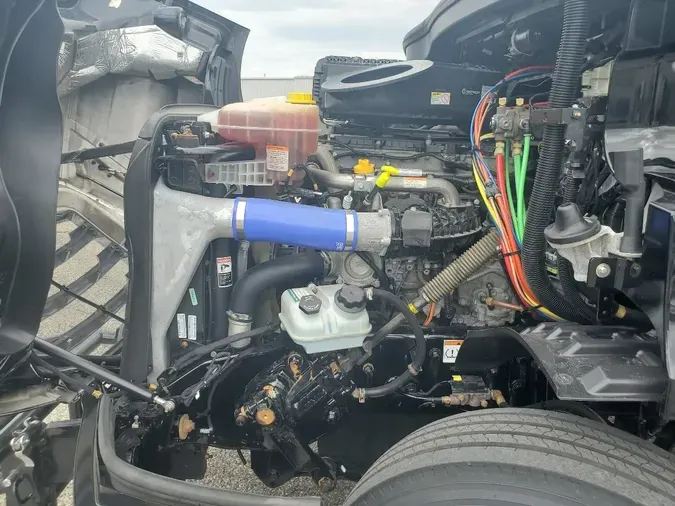 2022 FREIGHTLINER Cascadia 116