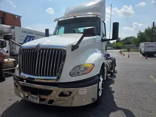 2019 NAVISTAR INTERNATIONAL LT625 DAYCAB T/A