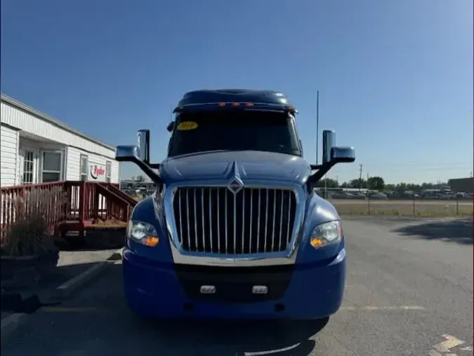 2018 NAVISTAR INTERNATIONAL LT625 SLPR CAB