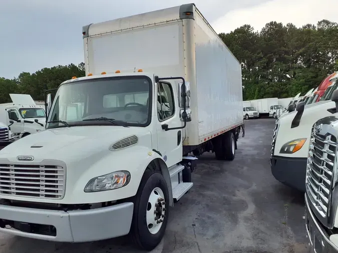 2018 FREIGHTLINER M2 106