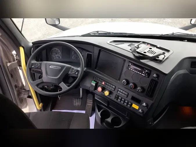 2025 Freightliner Cascadia 126cf768dd82761774cd0f759edf920cbd5