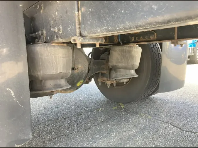 2020 FREIGHTLINER M2 106