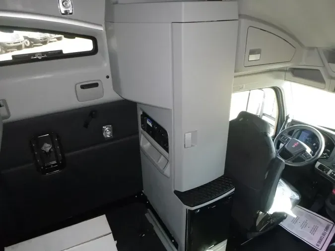 2023 Kenworth T680cf799f99d8d9b75226c0f5d210a7bfc2