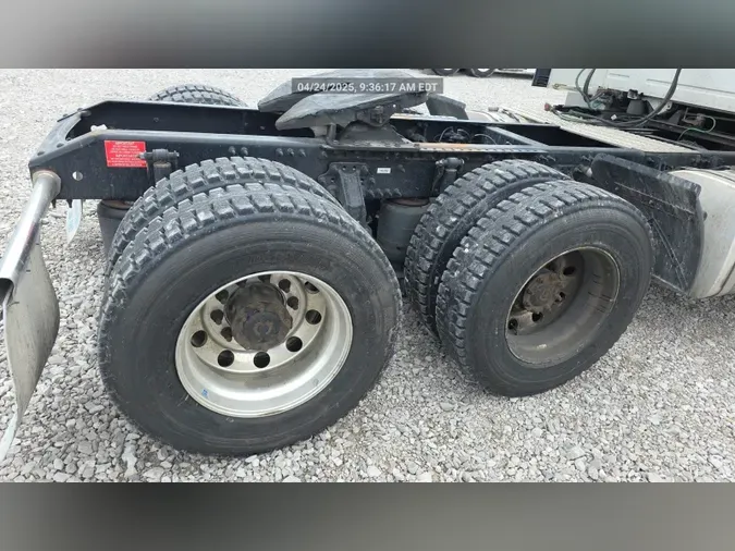 2018 Volvo VNL300