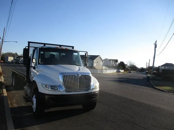 2013 INTERNATIONAL 4400 6 X 4