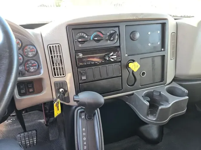 2018 NAVISTAR INTERNATIONAL 4300 LP