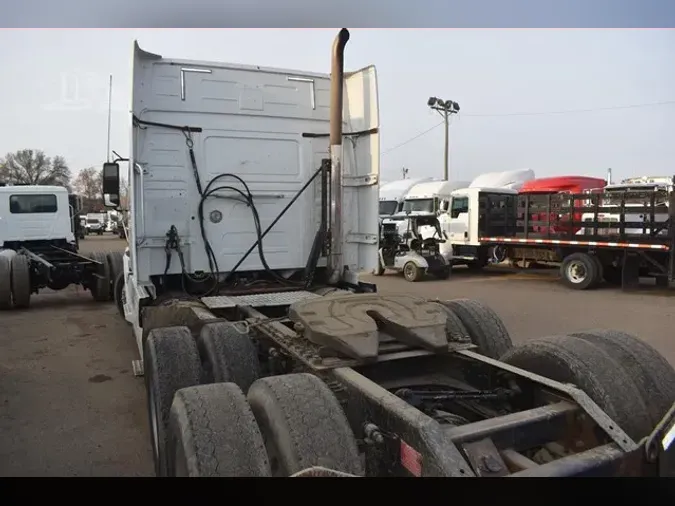 2012 VOLVO VNL64T730