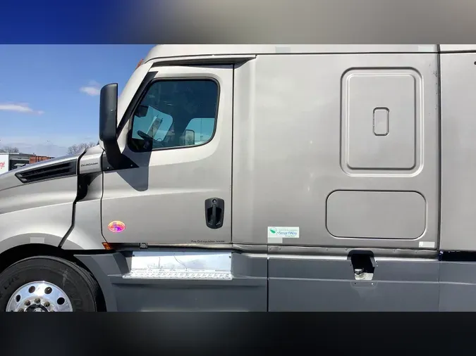 2024 Freightliner Cascadia 126