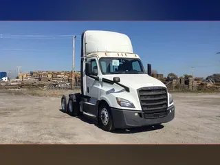 2020 Freightliner Cascadia 126