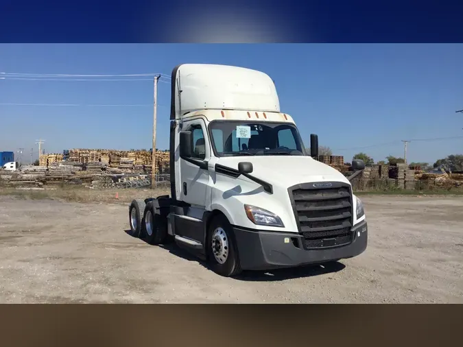 2020 Freightliner Cascadia 126cf841a5bcbfe24d0383edf20aea72afd