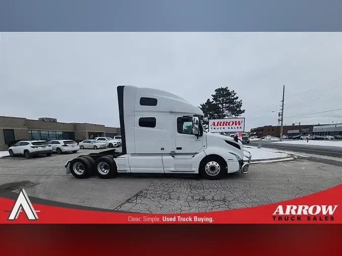 2022 VOLVO VNL760