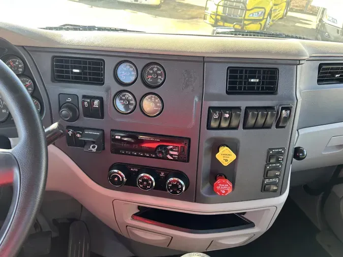 2019 Peterbilt 579