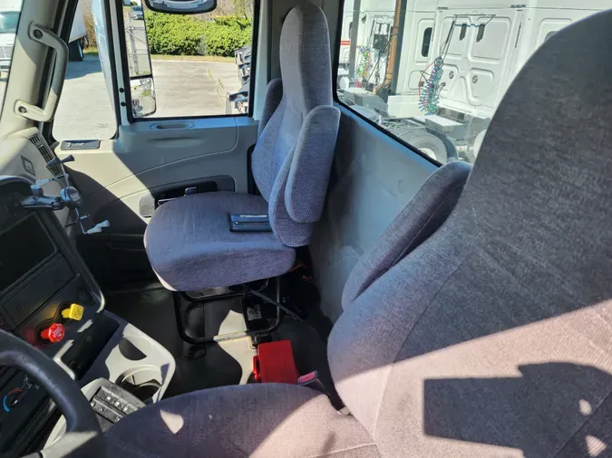 2017 FREIGHTLINER/MERCEDES CASCADIA 125