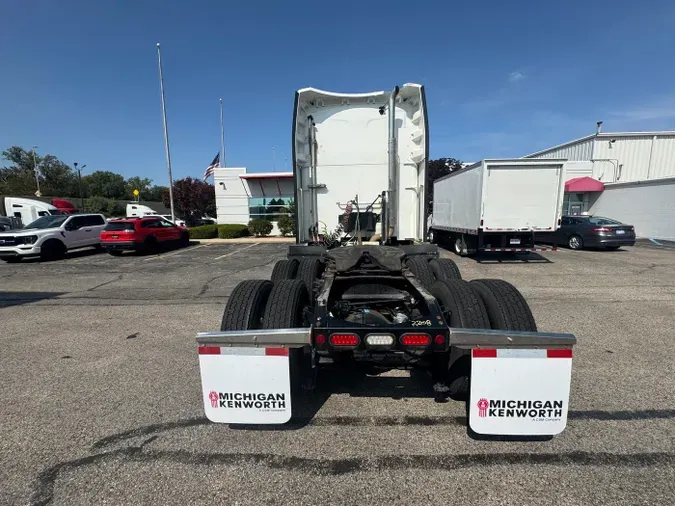 2022 Peterbilt 579