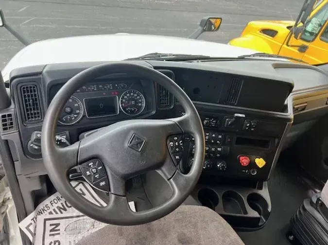 2020 International LT625