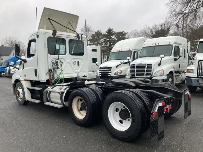 2019 FREIGHTLINER/MERCEDES NEW CASCADIA PX12664
