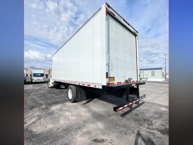 2021 FREIGHTLINER/MERCEDES M2 106