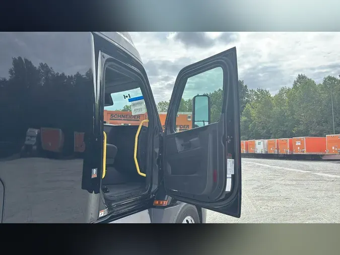 2024 Freightliner Cascadia 126cf91d97155e5953988e734a74dda8947