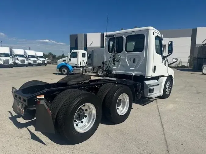 2023 Freightliner Cascadiacf93319795229200644fc03d11758c61