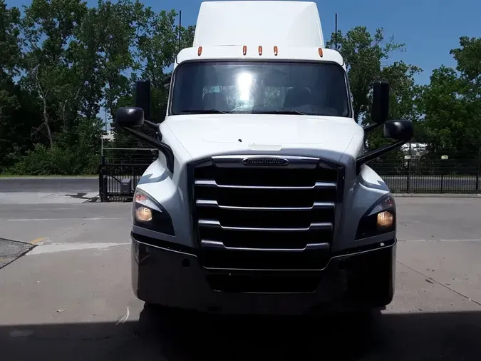 2020 FREIGHTLINER/MERCEDES NEW CASCADIA 116
