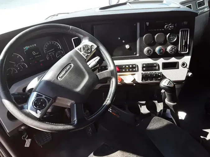 2019 FREIGHTLINER NEW CASCADIA PX12664