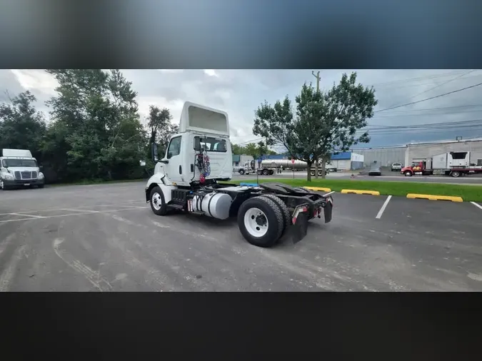 2020 NAVISTAR INTERNATIONAL RH613 DAYCAB S/A