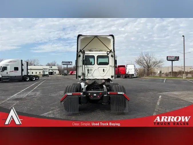 2021 FREIGHTLINER PE116