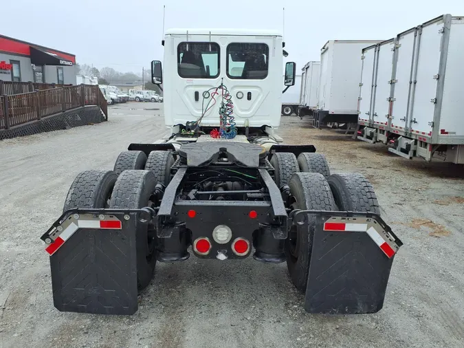 2019 FREIGHTLINER/MERCEDES CASCADIA 125