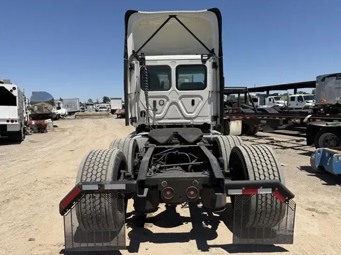 2022 FREIGHTLINER CASCADIA 116