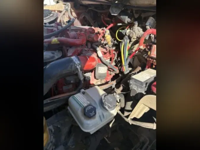 2019 FREIGHTLINER/MERCEDES M2 106