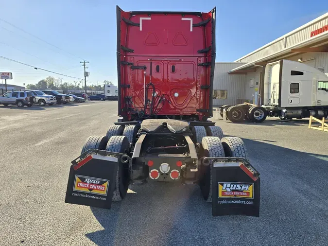 2022 Freightliner Cascadiacfa5c41b517832cb7a43c1c5fece1ded