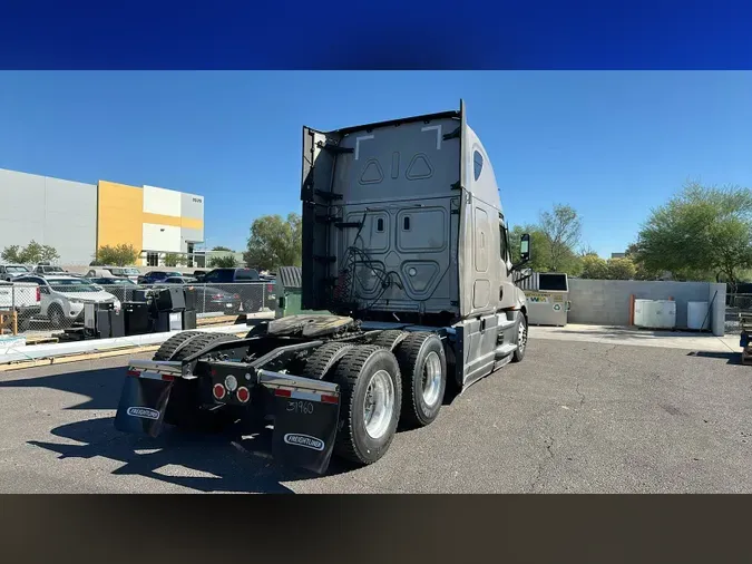 2024 Freightliner Cascadia 126