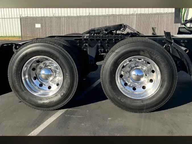 2022 INT LT625 6x4