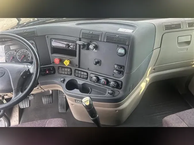 2020 FREIGHTLINER CASCADIA