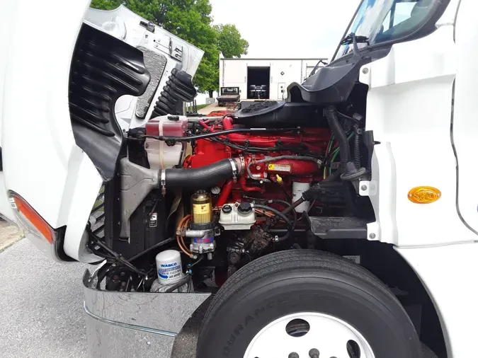 2016 FREIGHTLINER/MERCEDES CASCADIA 125