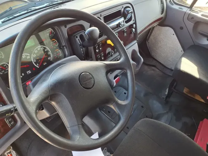 2019 FREIGHTLINER/MERCEDES M2 106