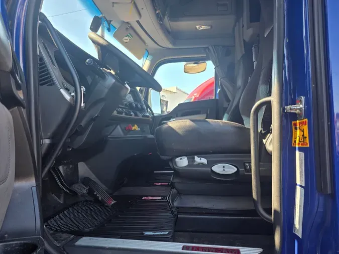 2022 Kenworth T680cfacdac38ec4ef7f43c463f38d1832cb