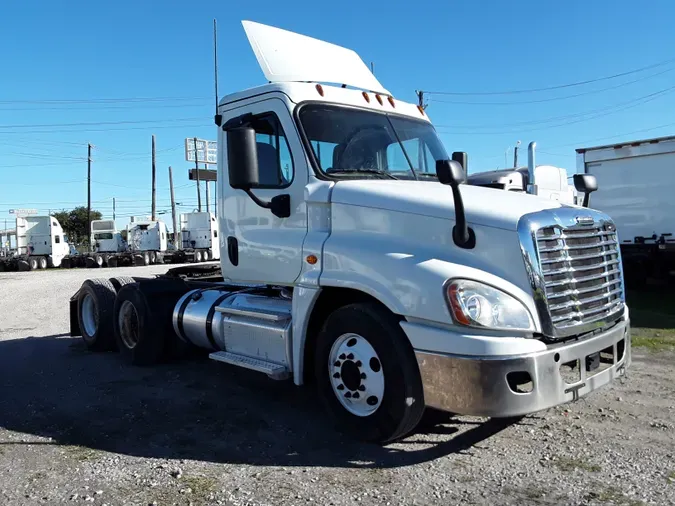 2019 FREIGHTLINER/MERCEDES CASCADIA 125