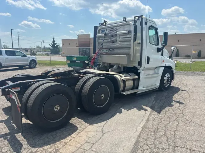 2019 FREIGHTLINER/MERCEDES CASCADIA 125cfb4728dae5f159fd3bf519d9feb28f1