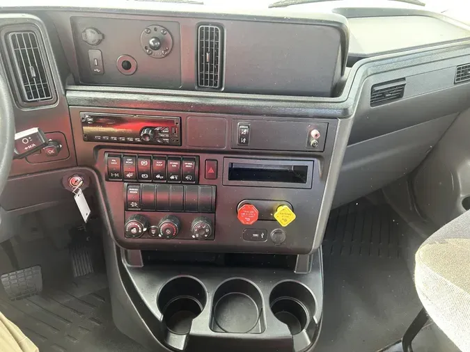 2020 International LT625