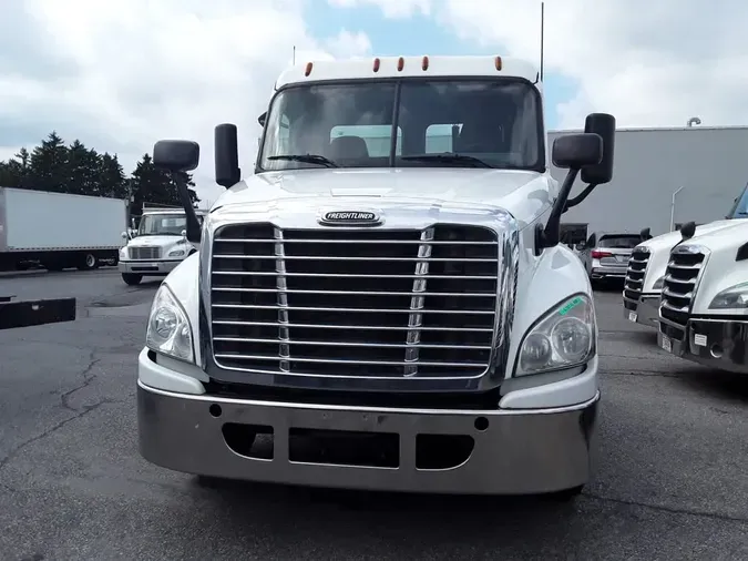 2017 FREIGHTLINER CASCADIA 125