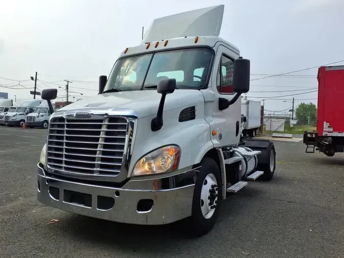 2018 FREIGHTLINER CASCADIA 113
