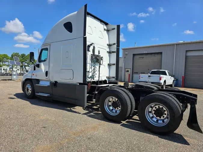 2019 FREIGHTLINER CASCADIA 125