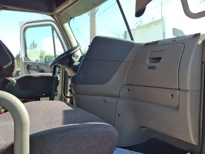 2019 FREIGHTLINER/MERCEDES CASCADIA 125