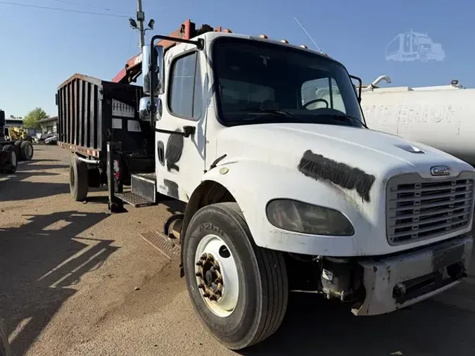 2007 FREIGHTLINER BUSINESS CLASS M2 106
