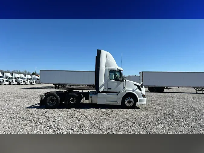 2018 Volvo VNL300