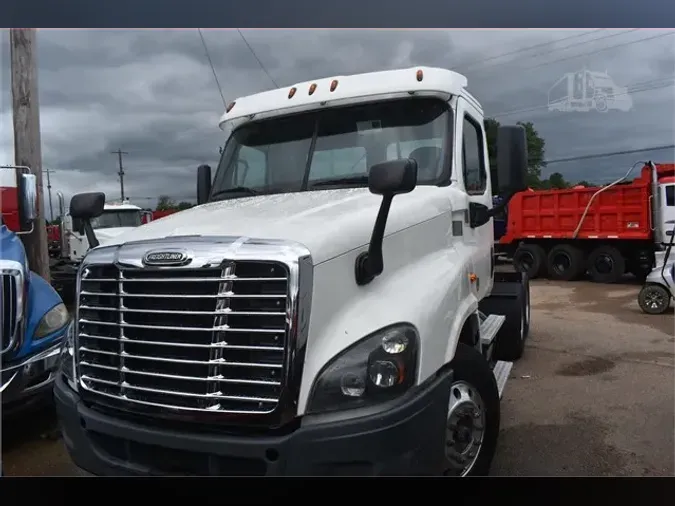 2016 FREIGHTLINER CASCADIA 125