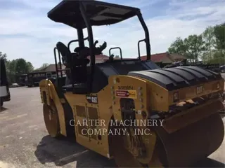 2015 Caterpillar CB44B CY
