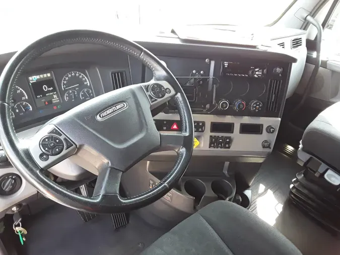 2019 FREIGHTLINER/MERCEDES NEW CASCADIA 126