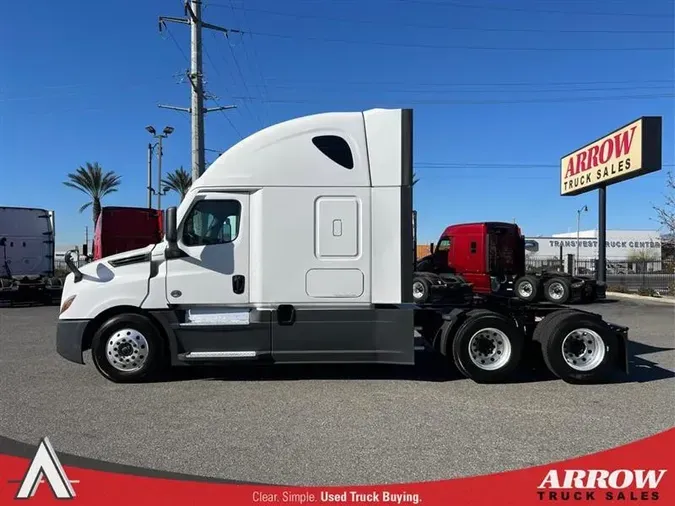 2021 FREIGHTLINER CA126